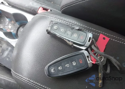 2013 Ford Escape Titanium z USA, uszkodzony, nr VIN 1FMCU0J99DUB43909